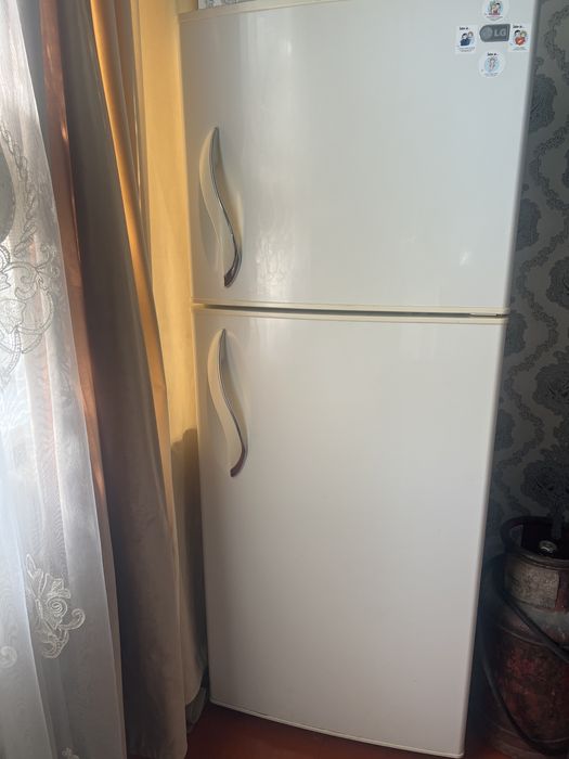 Холодильник в хорошем состоянии
