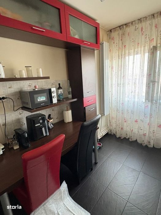 Apartament cu 2 camere , 64 mp, zona Centrala