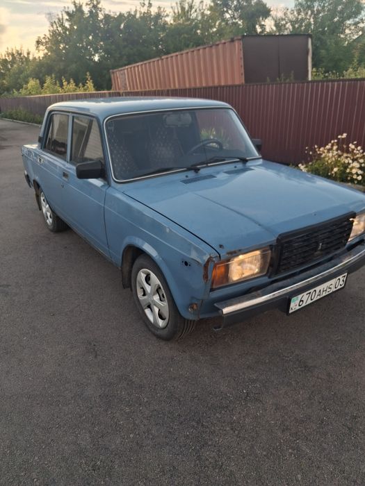 Продам машину ваз 2107
