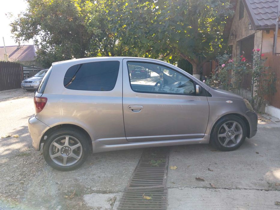 TOYOTA Yaris 2002 — imagine 5