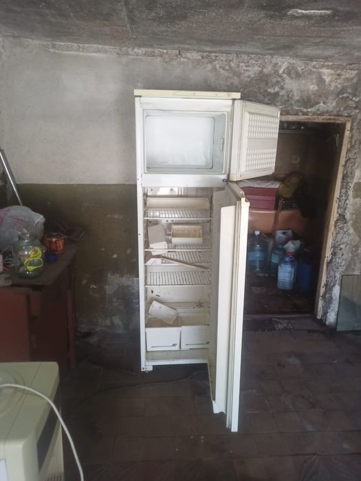 Продам холодильник