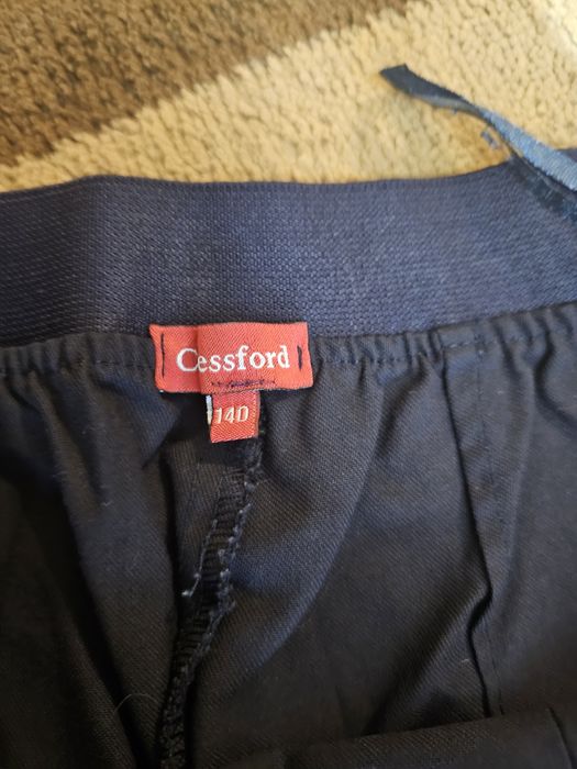 Брюки школьные на 8-12 лет