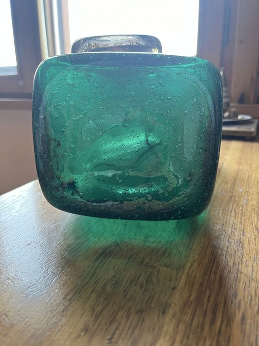 Стъклена кана ваза с бронзов медал духано занаятчийско стъкло Мурано