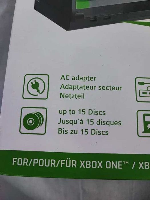 Snakebyte Charge Tower Pro Xbox One cu 2 acumulatori