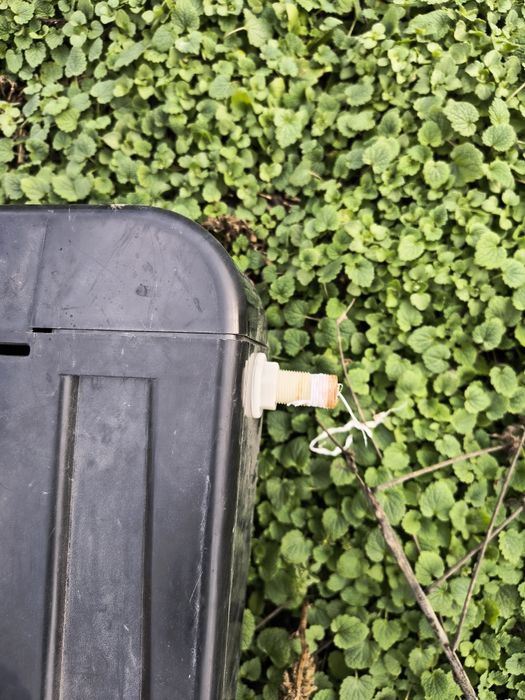 Тоалетно казанче,черно