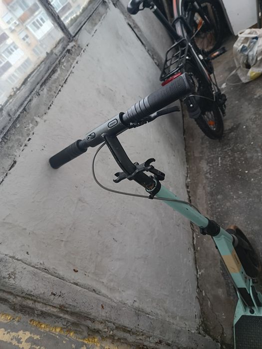 Trotineta free stele și o trotineta normală ..ambele preț fix