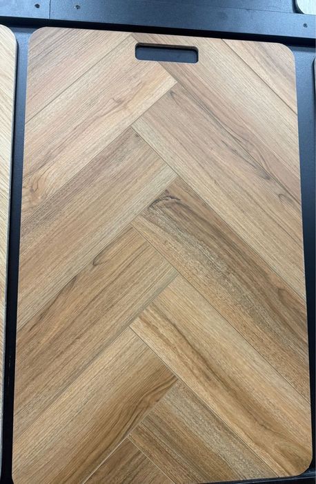 Ламинат ёлочка. Со склада