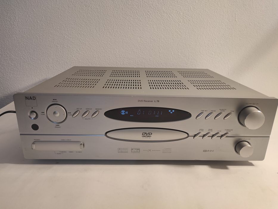 Amplificator Nad L75 DVD player cu amplificare