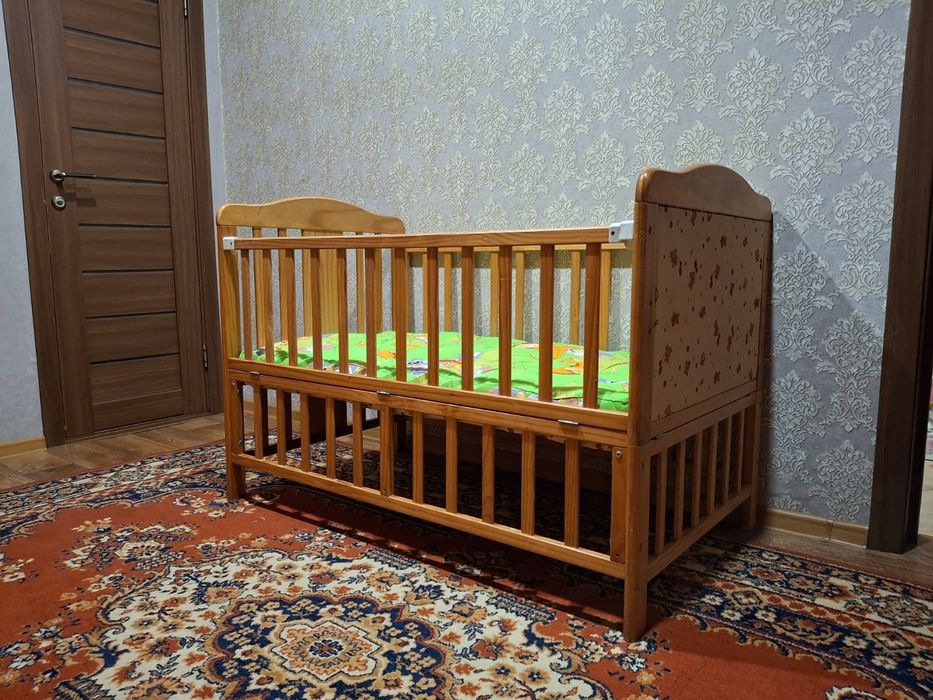 Продам кроватку детскую