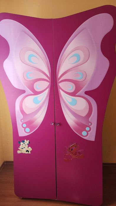 Детски мебели - гардероб, бюро, стол