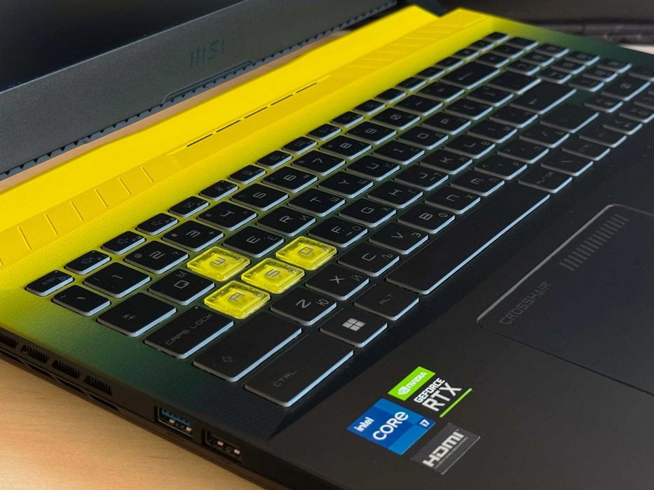 Бартер! MSI Crosshair 15'' / 14-ядрен Core™ i7-12700H / 32GB Ram / 1TB SSD / 1440p (QHD), 165Hz