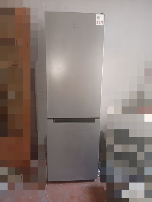 Продам холодильник Индезит