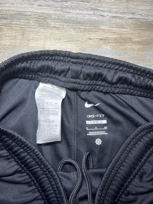 Nike Liverpool dri-fit - ориг мъжки къси. S