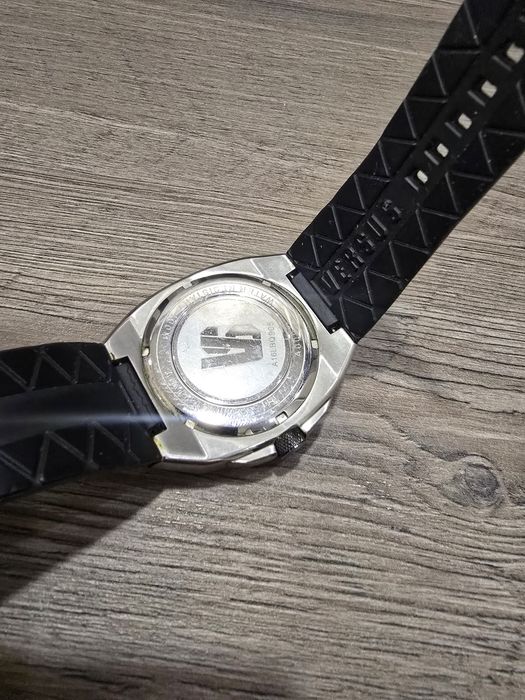 Оригинален часовник Versus Versace – 100M Waterproof