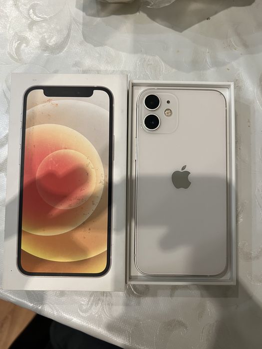 Продаётся iPhone 12 mini
