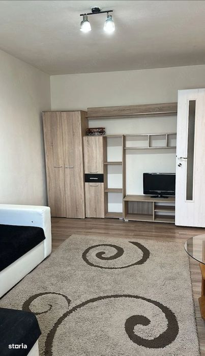 Apartament cu 1 camera,centrala proprie si balcon .