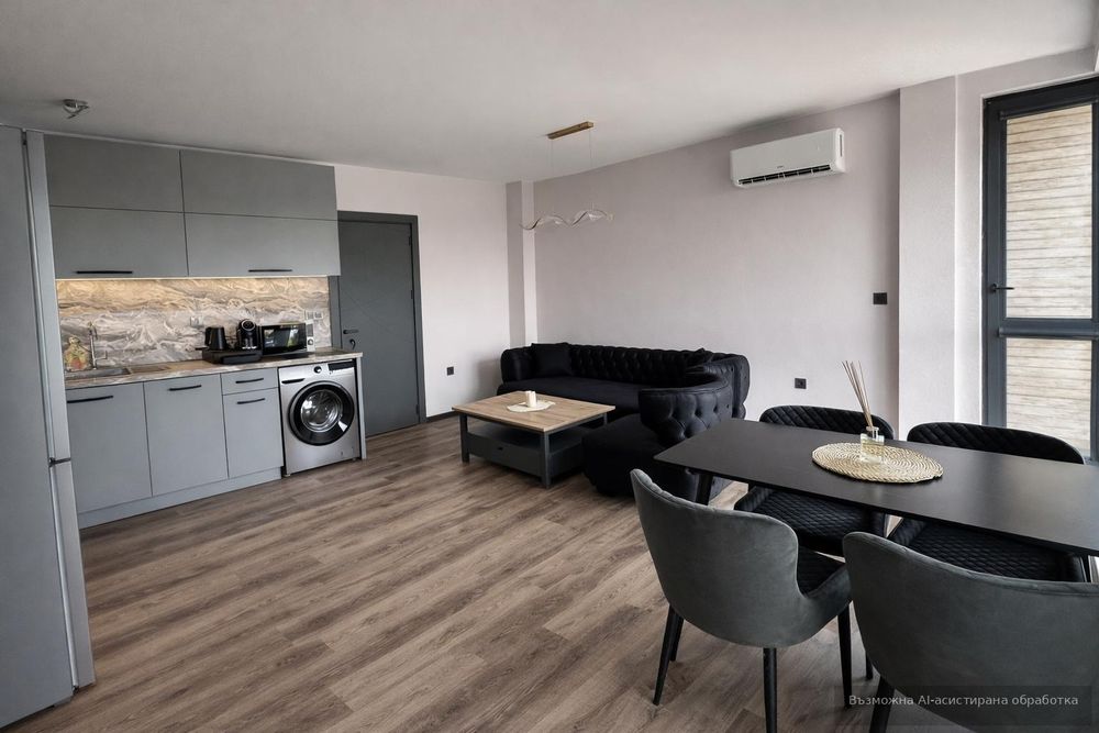 Дава се под наем Тристаен апартамент в Пловдив, Център - 90 кв.м за 1196.97 € - Снимка #1