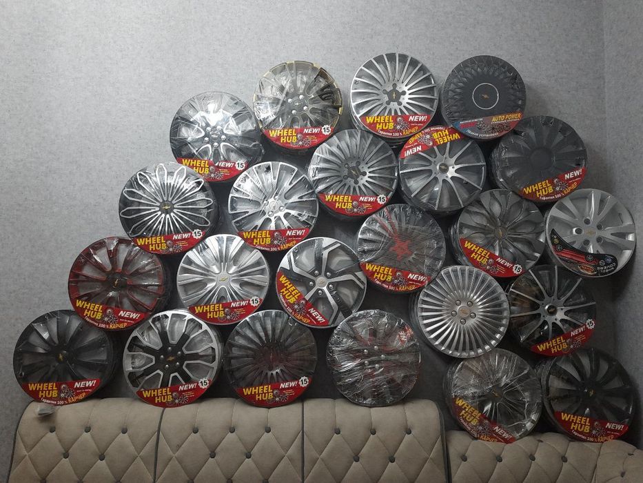 Колпаки на машины автомобили любых марок с размером диска 12/13/14/15.