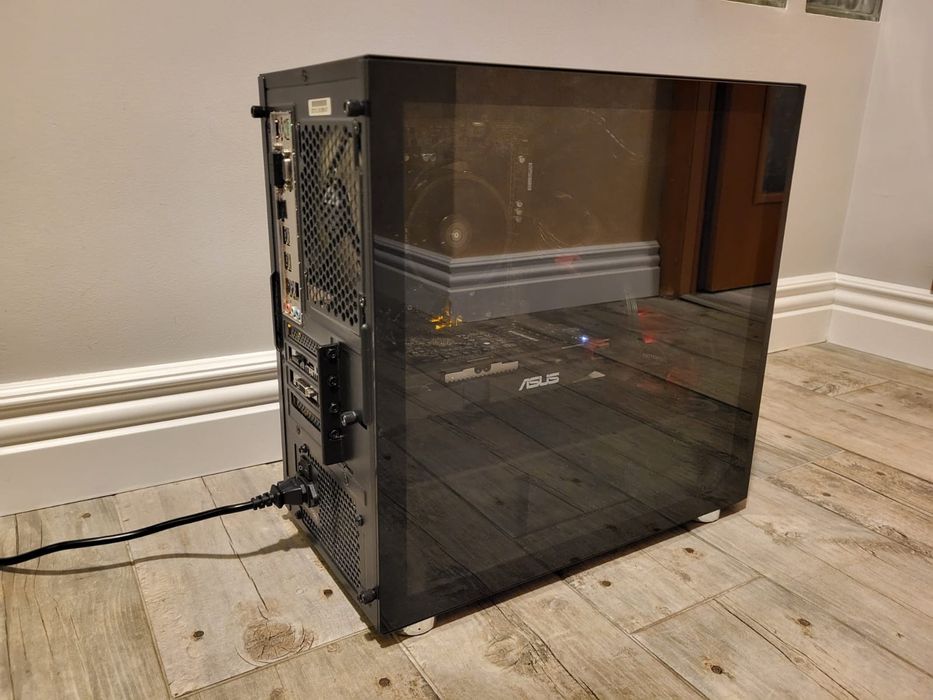 Sistem Desktop PC Gaming Serioux Powered by ASUS