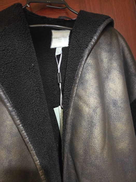 Ново яке Urban Code – черно, с етикет