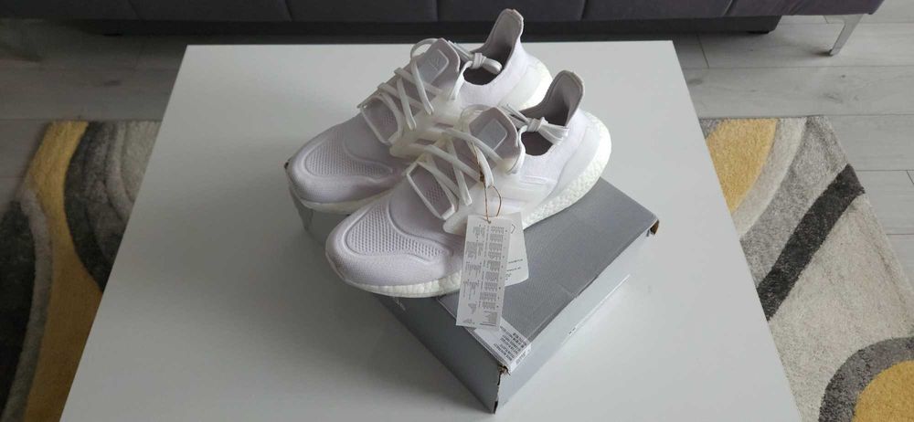 Маратонки Adidas Ultraboost 22 (43 1/3, 27 cm)