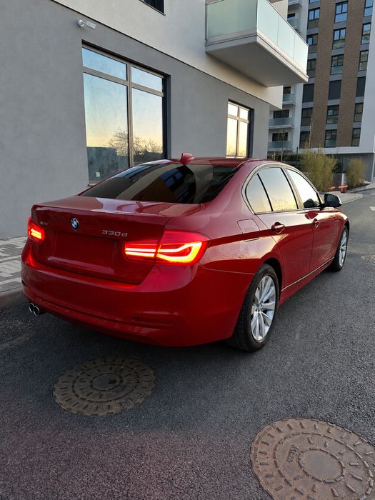 BMW  F330 xDrive