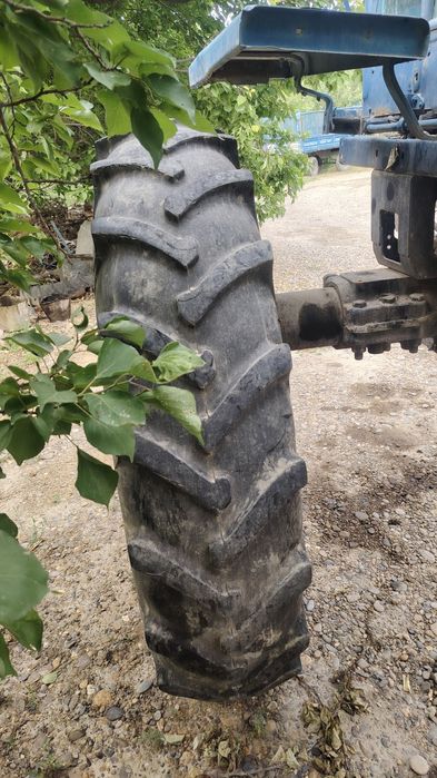 Traktor 28 sotiladi
