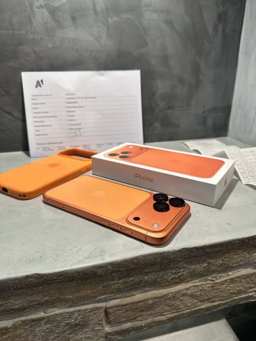 КАТО ЧИСТО НОВ Iphone 17 Pro Max Orange + 2г Гаранция