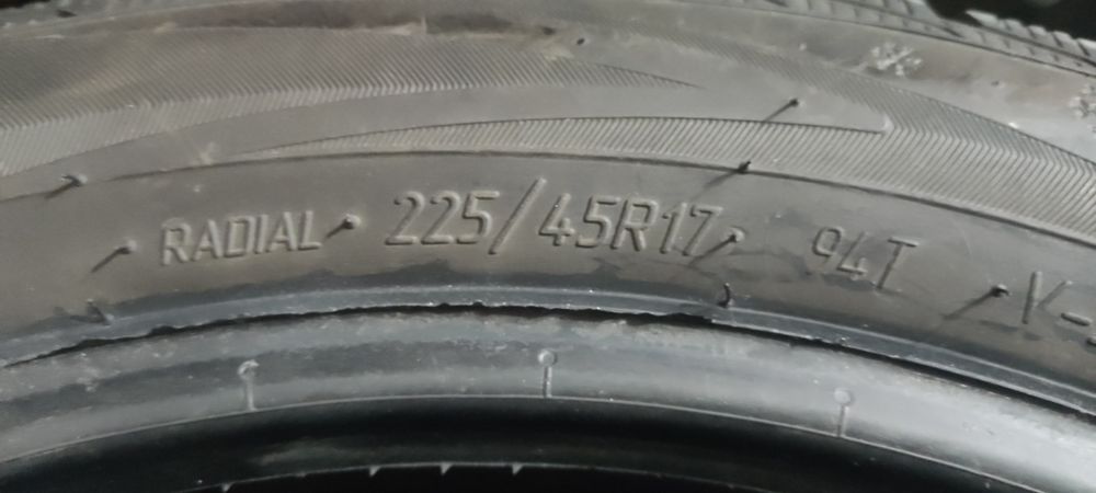 Продам резину зима шипованная на Хендай Элантру