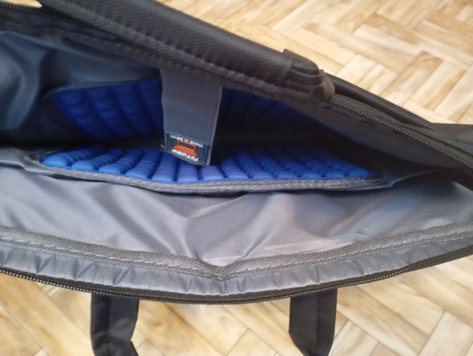 Продается сумка для ноутбука