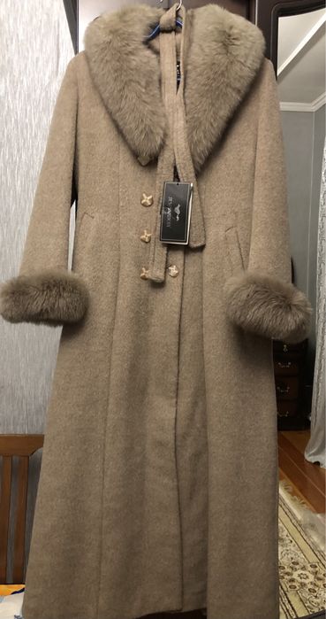 Продам ламу, состояние новое, размер 48-50