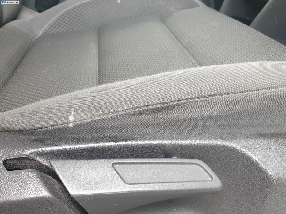 Interior Textil 5 Locuri Fara Incalzire Scaun Scaune Stanga Dreapta Fata si Bancheta cu Spatar Volkswagen Touran 1T3 2010 - 2015 [K5535]