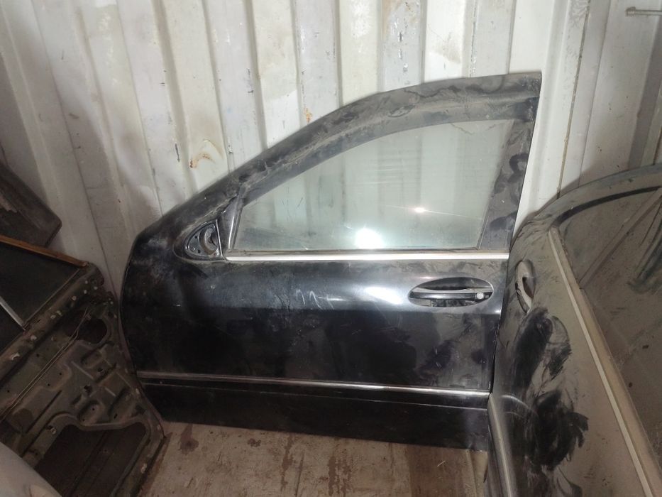 Продам двери на Мерседес w211 e class w 220 s class