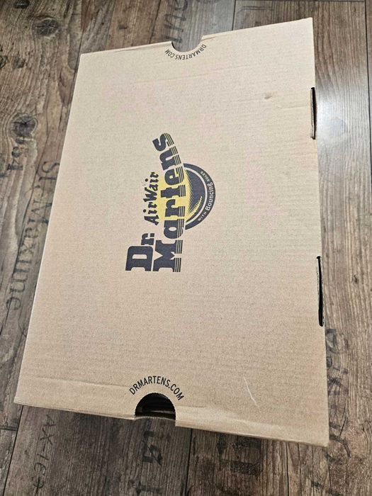 Bocanci Dr. Martens marimea 41 - noi cu eticheta - doar probati