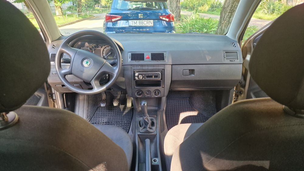 Vând Skoda Fabia 1.2 benzina 2005