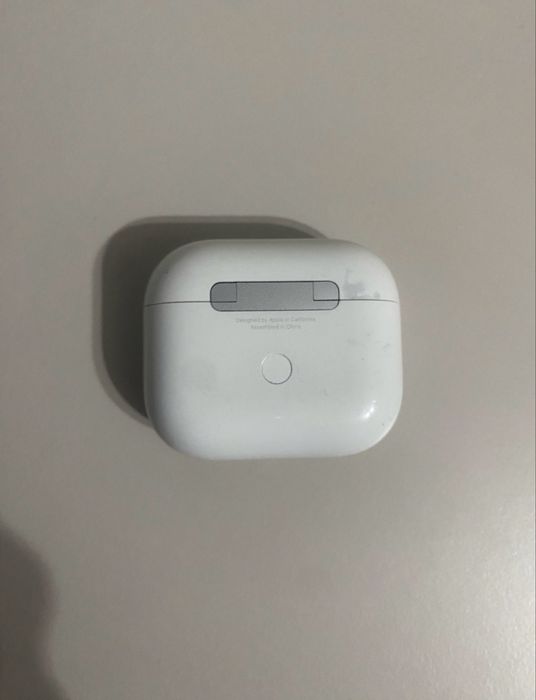 Продаю айрподс 3