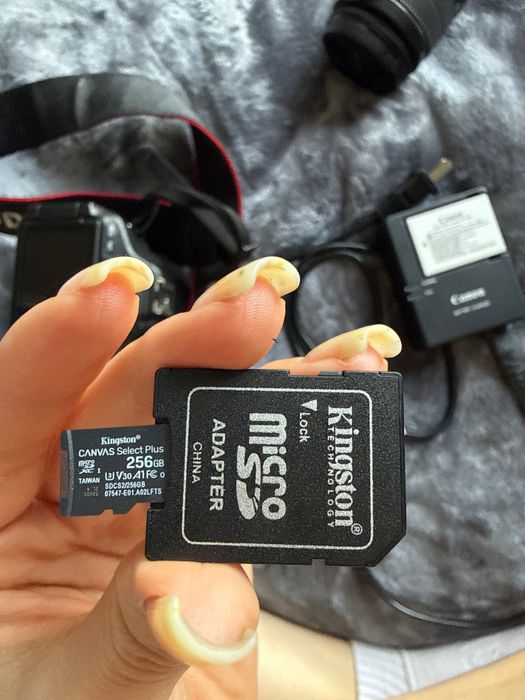 Фотокамера Canon EOS 600D Kit 18-55 II