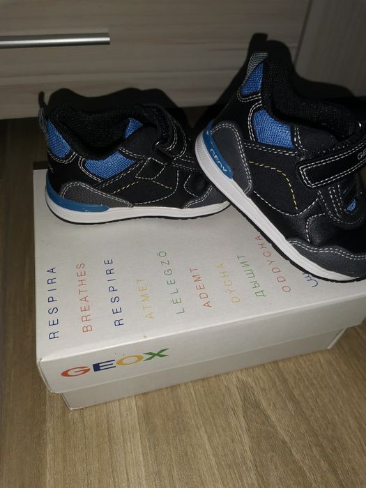 Бебешки обувки Geox