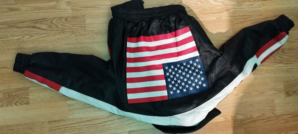 Geaca de piele naturala