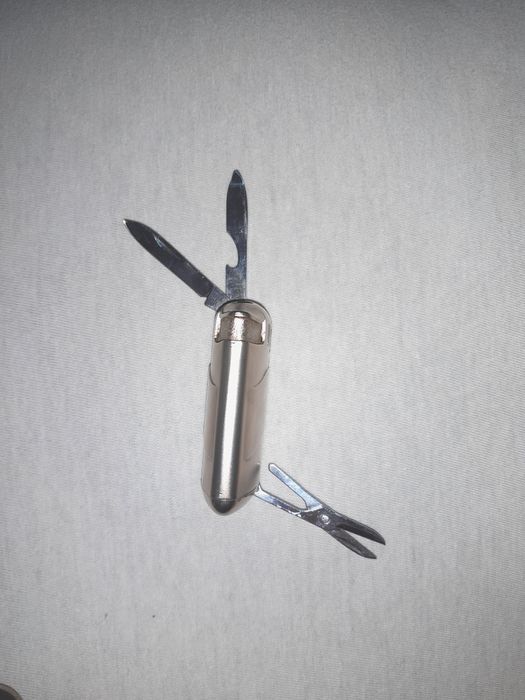 Brichete din  metal, de colectie sau pt. folosit