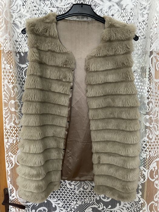 Vesta dama blanita artificiala