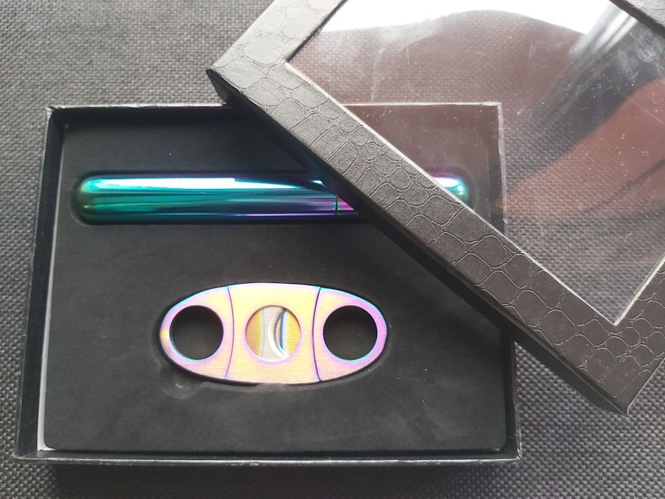 Комплект тубус и резачка за пури 3 цвята