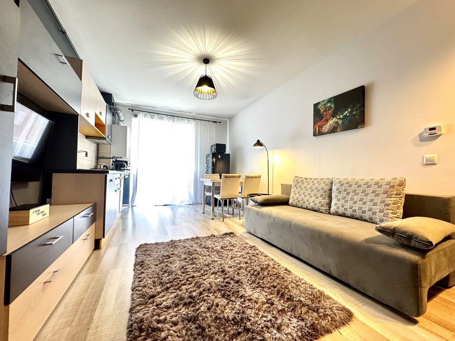 Apartament mobilat-utilat, parcare proprie, termen lung/scurt, pet fri