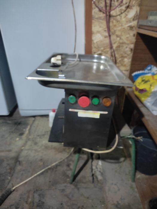 Мясорубка 220вольт