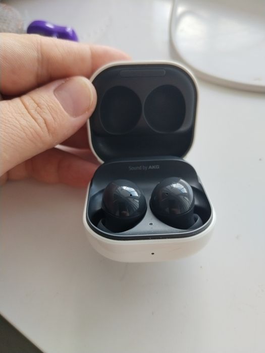 Samsung buds 2 наушник