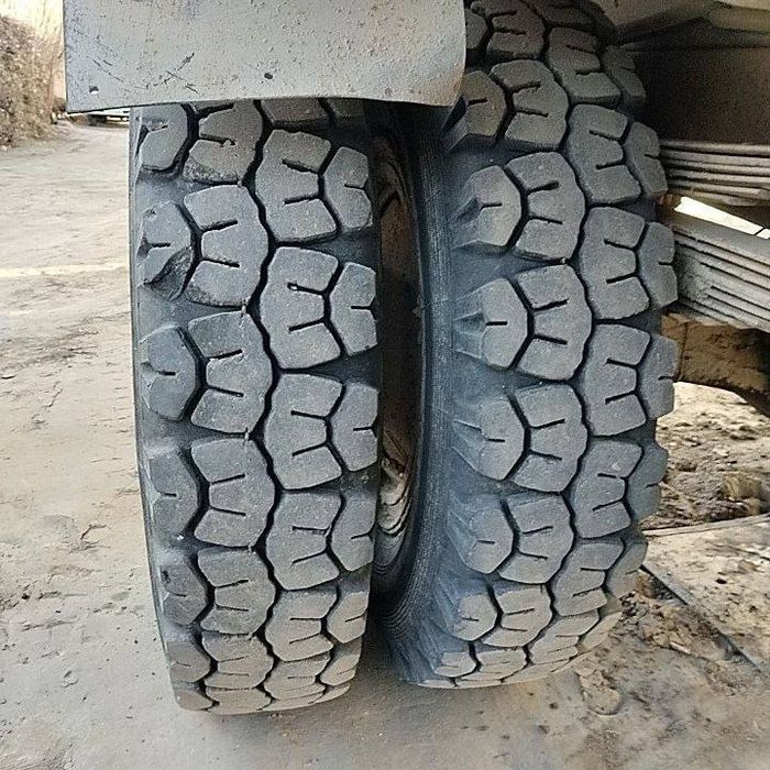 53 moshinasi sotiladi