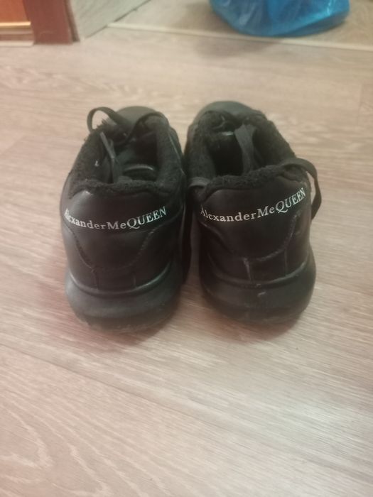 Продам кроссовкий