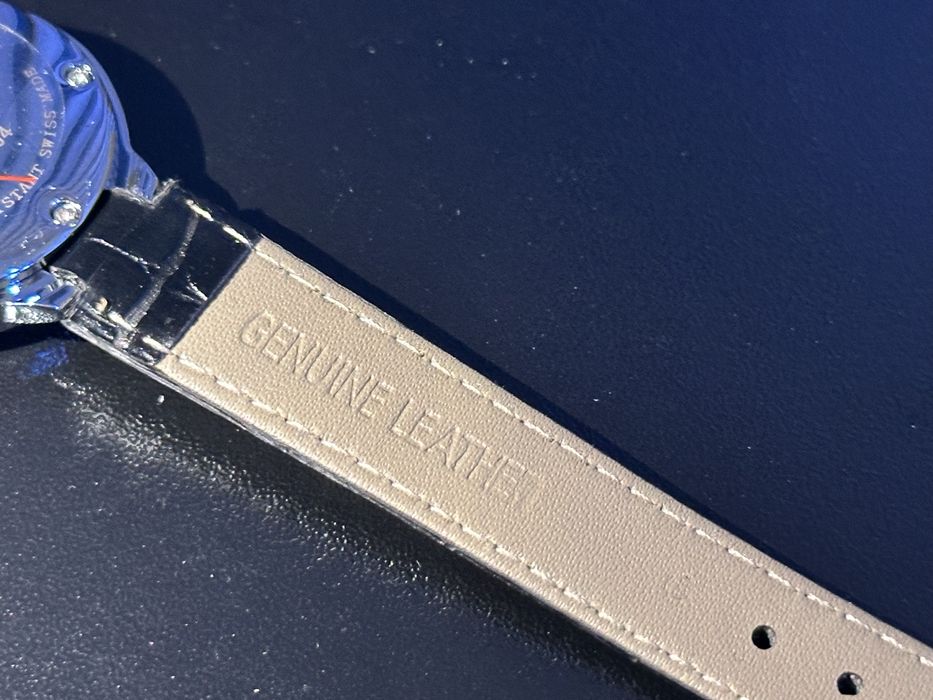 Нов Дамски Часовник Cartier Ballon Bleu 28MM