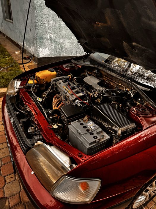 Тайота карина е универсал