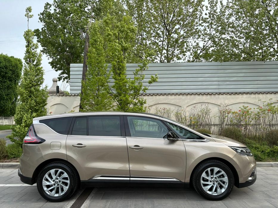 RENAULT ESPANSE FAB 2015/12 KM 120 000 mot 1 6 diesel 160 cp euro 6 Proprietar  an acte 
FAB.2015 KM 119.000 REALI MOT. 1.6 DCI 160 CP 
FAB.2015 KM 11
